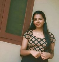 Nency Gowda - puta in Bangalore