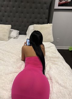 Nene - puta in Tbilisi Photo 2 of 3