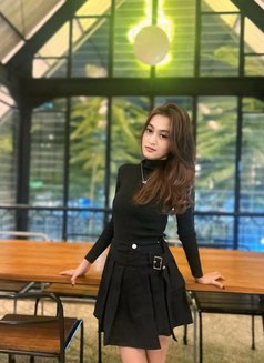 Neomi Tan - puta in Jakarta Photo 4 of 5