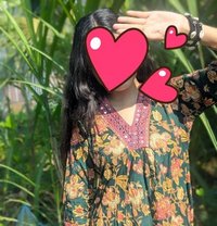 Queen Meet & Cam show - puta in Surat