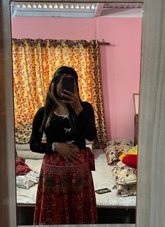 Nepali Chiks - puta in Kathmandu Photo 1 of 1