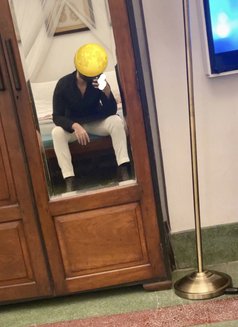 Nerdy Fit Dominant (Classy, Kinky & Exp) - Male escort in Bangalore Photo 3 of 4