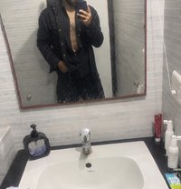 Nerdy Fit Dominant (Classy, Kinky & Exp) - Male escort in Bangalore