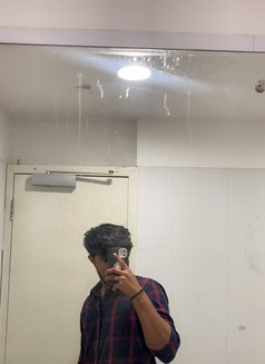 Mayank Gautam - Male escort in Noida Photo 2 of 4