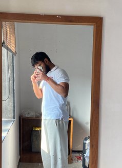 Mayank Gautam - Male escort in Noida Photo 3 of 4