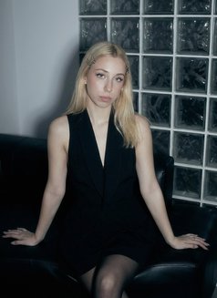 Nerina - escort in Dubai Photo 5 of 8