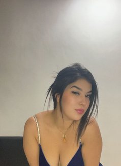 Nermeen - escort in Muscat Photo 4 of 5