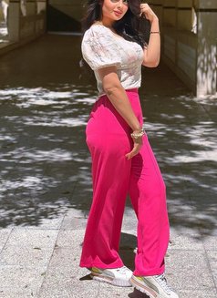 Nermin - puta in Cairo Photo 1 of 7
