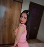 Nermin - escort in Damascus Photo 2 of 9