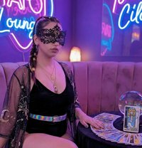 Nesma - puta in Cairo