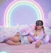 Nesma - puta in Cairo