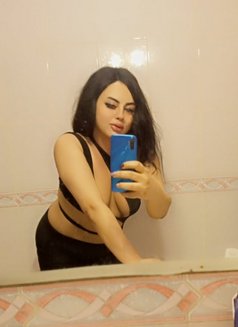 Nesma - Acompañante transexual in Cairo Photo 29 of 29