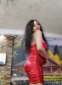 Nesma - Acompañante transexual in Cairo Photo 28 of 28