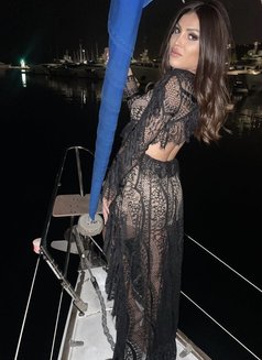Nessma Diva - Transsexual escort in Marseille Photo 14 of 16
