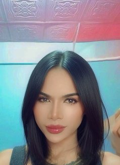 Nest Li - Transsexual escort in Bangkok Photo 1 of 10