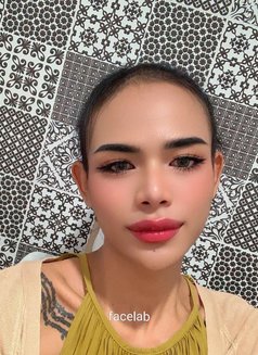 Nest Li - Transsexual escort in Bangkok Photo 6 of 10