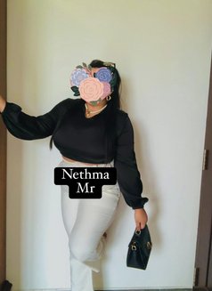 Nethma Gishani - puta in Colombo Photo 21 of 21