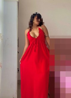 Nethmi - escort in Colombo Photo 1 of 6