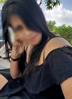 Nethu Meetup with Body to Body Massage - escort in Colombo Photo 5 of 12