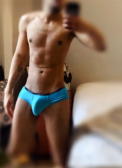 Neto - Acompañantes masculino in Hong Kong Photo 1 of 2