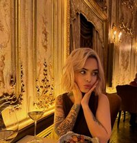 New Angel - puta in Al Manama Photo 11 of 12