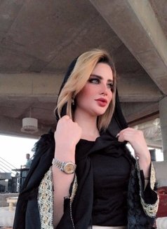 Sara Arabic VIP - puta in Muscat Photo 1 of 13