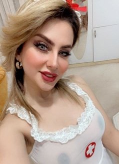 Sara Arabic VIP - puta in Muscat Photo 2 of 13