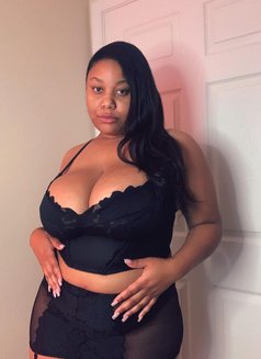 New Arrival African Girl Linda - escort in New Delhi Photo 2 of 3