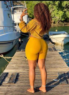 New Arrival tatiana - puta in Candolim, Goa Photo 2 of 3