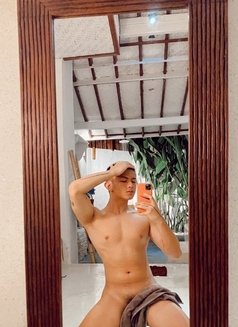 New Asian Boy in Town - Male escort in Singapore Photo 10 of 10