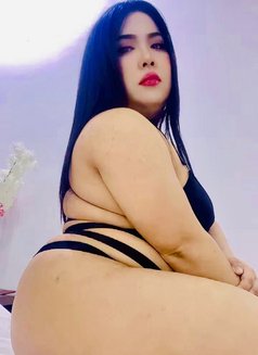 Caramel available good service - escort in Riyadh Photo 4 of 8