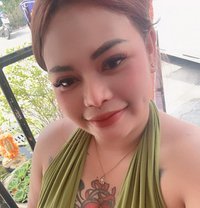 Sara full service available - escort in Riyadh