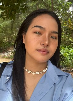 Anna - puta in Phuket Photo 1 of 7