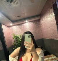 Lily massage available - escort in Riyadh