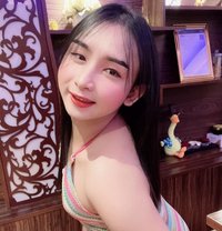 Natty available good service - Transsexual escort in Doha Photo 2 of 10
