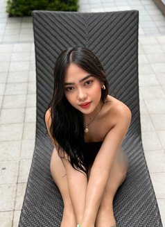 New Babe Wet Pussy in Bkk - puta in Bangkok Photo 2 of 5