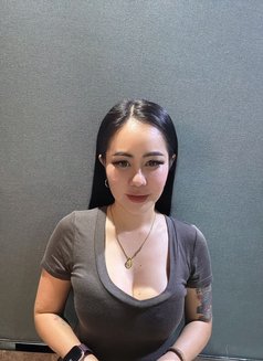 New Bella small lady big boobs - puta in Muscat Photo 5 of 11