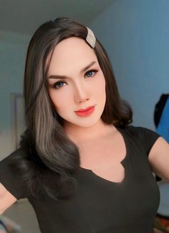 New big cock - Transsexual escort in Doha Photo 4 of 4