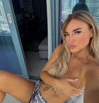 New Blonde Beauty Business Bay 🤗 - escort in Dubai Photo 12 of 12