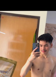 New Both for Vip Only - Male escort in Bangkok Photo 2 of 2