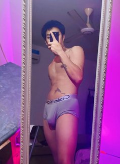 New boy Exzy Good Massage🇹🇭 - Masajista in Muscat Photo 9 of 9