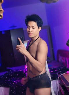 New Boy Which look do you like me? - masseuse in Muscat Photo 5 of 11