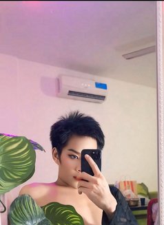 New Boy Which look do you like me? - masseuse in Muscat Photo 3 of 11