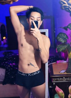 New boy good service - masseuse in Muscat Photo 4 of 7