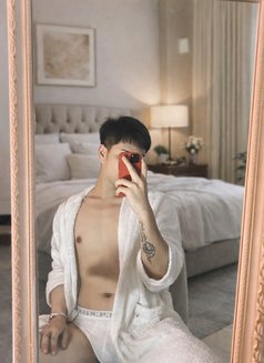 New boy good service - masseuse in Muscat Photo 8 of 9