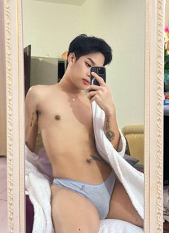 New Boy Good Sex - masseur in Muscat Photo 1 of 9