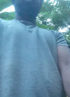 New Boy - Male escort in Colombo Photo 3 of 5