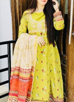 New! Cam With Me ! Truly Honest - adult performer in Bangalore Photo 4 of 4