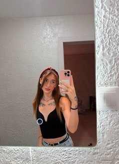 New Casey - escort in Al Manama Photo 8 of 11