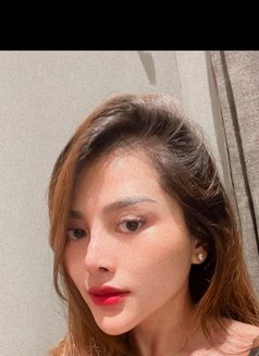 New Comer Seductive Sharon Moya - puta in Jakarta Photo 1 of 6